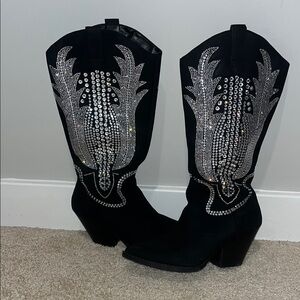 Source Unknown Black and Silver Heeled Boots
